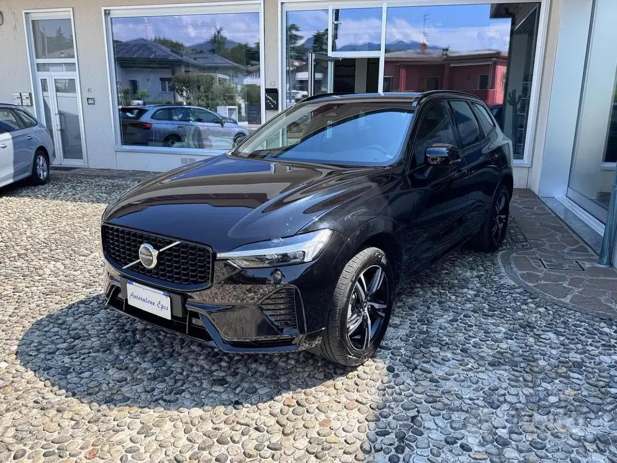Usata Volvo XC60 Plus 197 CV (144 kW) 2022 Nero SUV