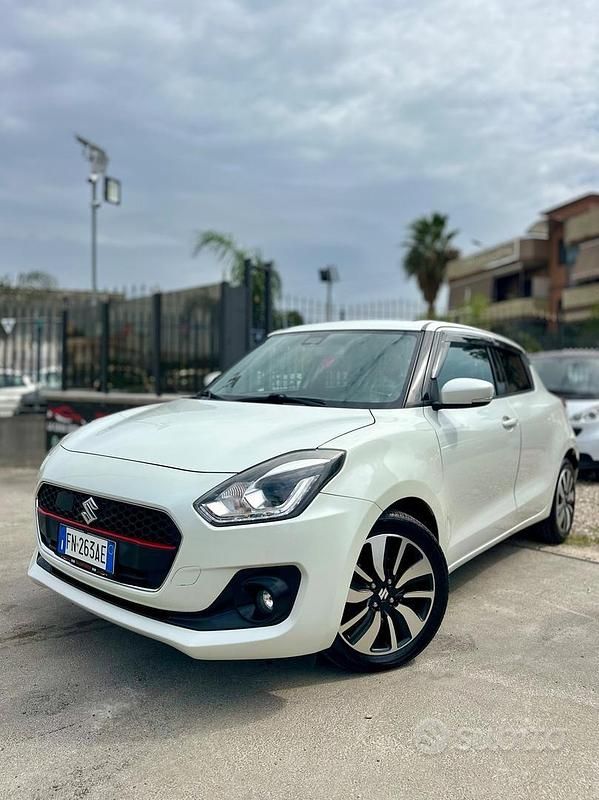 Usata Suzuki Swift 111 CV (81 kW) 2018 Bianco Berlina