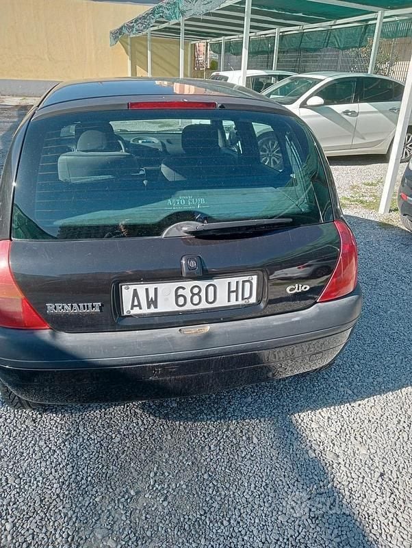 Usata Renault Clio II 1998 Nero Utilitaria