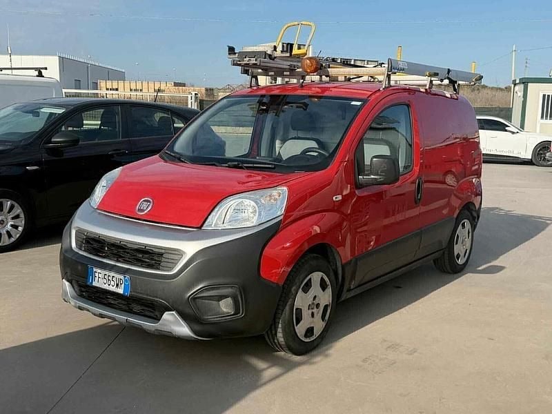 Usata Fiat Fiorino 95 CV (69 kW) 2016 Rosso Monovolume