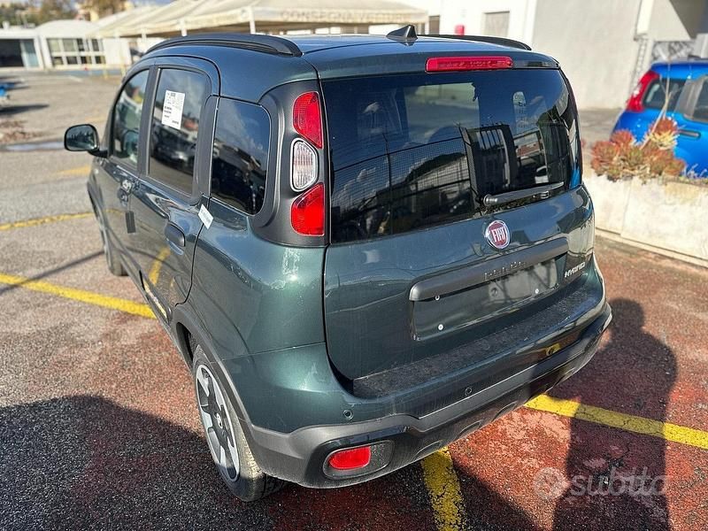 Usata Fiat Panda S 69 CV (50 kW) 2025 Verde foresta Berlina