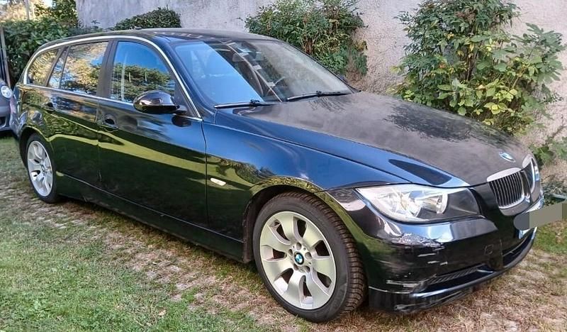 Usata BMW 330 245 CV (180 kW) 2008 Nero Station wagon