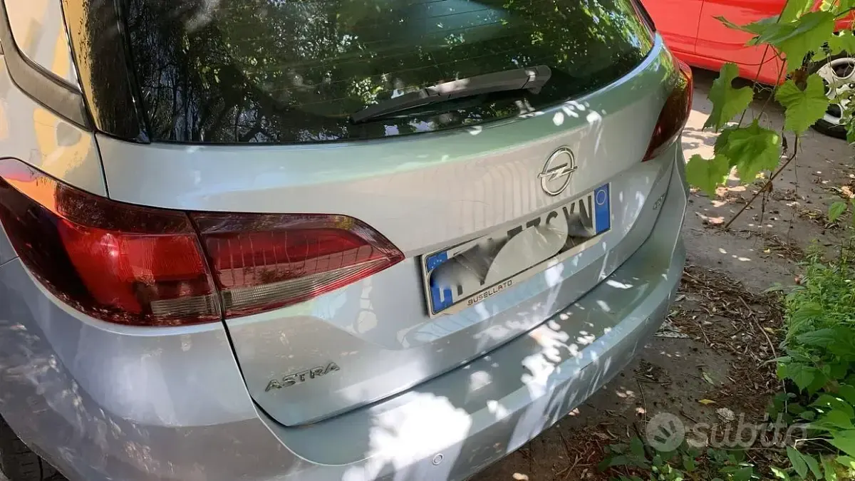 Usata Opel Astra 150 CV (110 kW) 2019 Grigio Station wagon