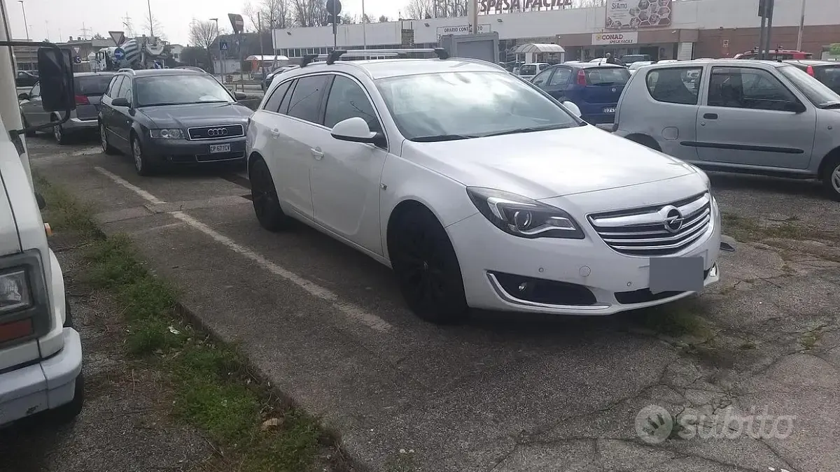 Usata Opel Insignia 160 CV (117 kW) 2014 Bianco Station wagon