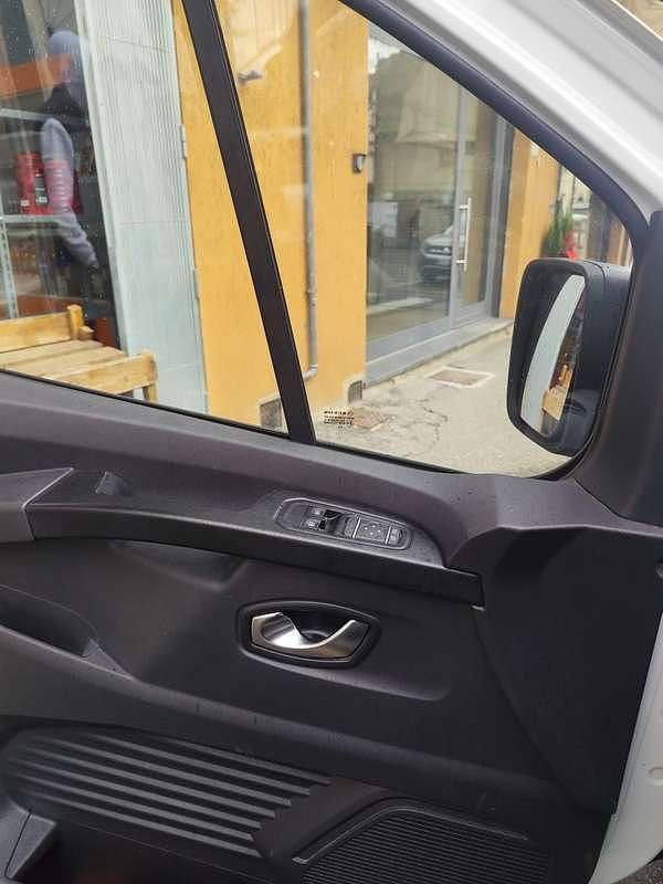 Usata Nissan Primastar 150 CV (110 kW) 2023 Bianco Monovolume