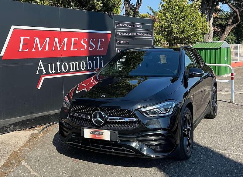 Nero Usata 2022 Mercedes GLA200 Premium SUV | 33.490 € (Buon prezzo) - Immagine 1/4