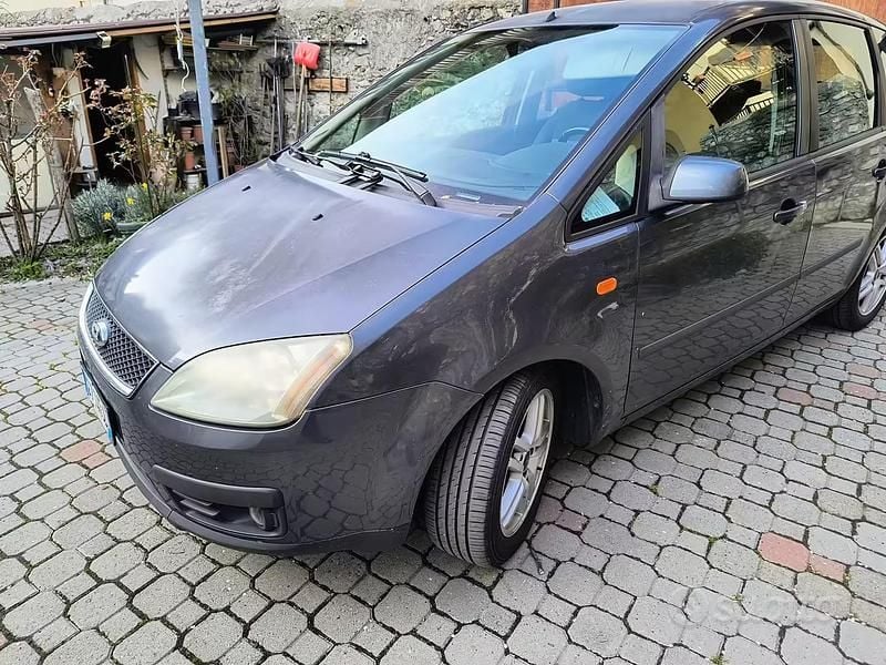 Begagnad Ford C-MAX 109 HK (80 kW) 2005 Grå Minibuss