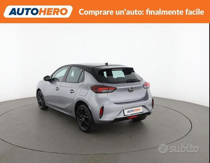 Usata Opel Corsa GS Line 101 CV (74 kW) 2024 Grigio Utilitaria