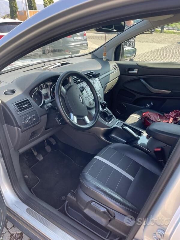 Usata Ford Kuga 163 CV (119 kW) 2011 SUV