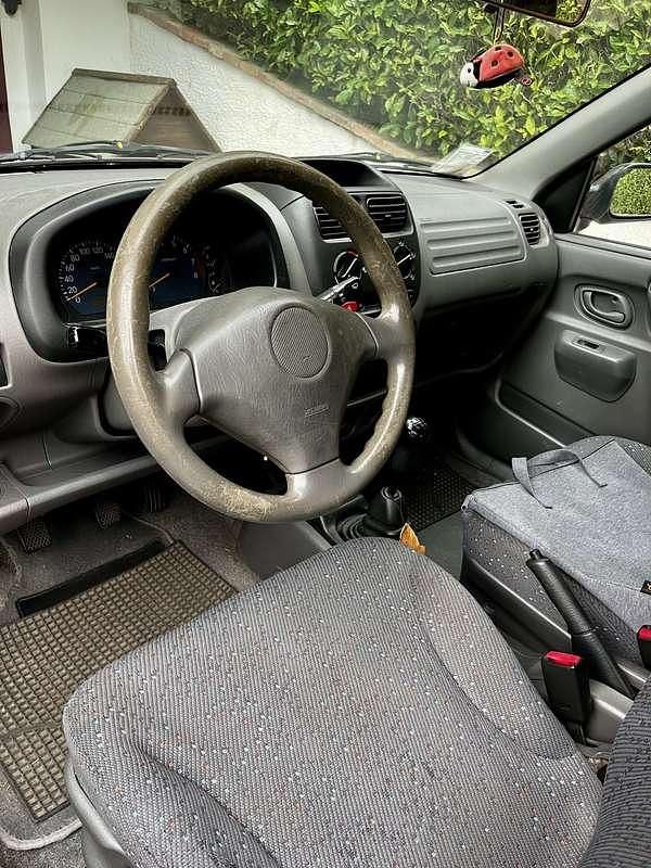 Usata Suzuki Ignis GL 83 CV (61 kW) 2001 Monovolume