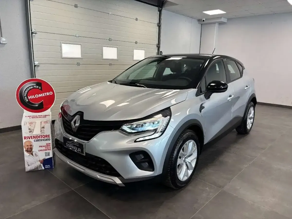 Nuova Renault Captur Equilibre 101 CV (74 kW) 2025 Grigio SUV