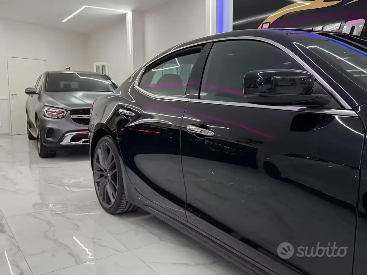 Usata Maserati Ghibli 275 CV (202 kW) 2014 Blu Berlina