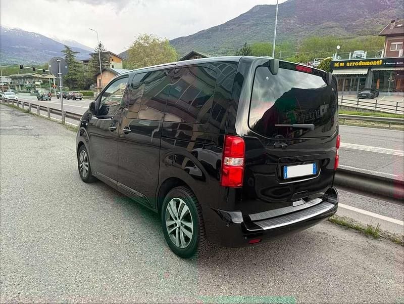 Usata Peugeot Traveller 179 CV (131 kW) 2018 Nero Monovolume