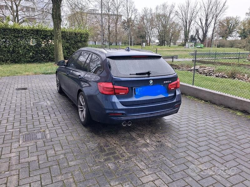 Usata BMW 320 Sport Line 190 CV (139 kW) 2016 Blu/azzurro Station wagon