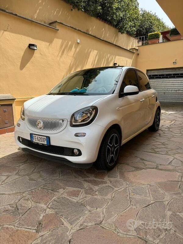 Usata 2015 Smart ForFour Proxy Due volumi | 8900 € (Cara) - Immagine 1/4