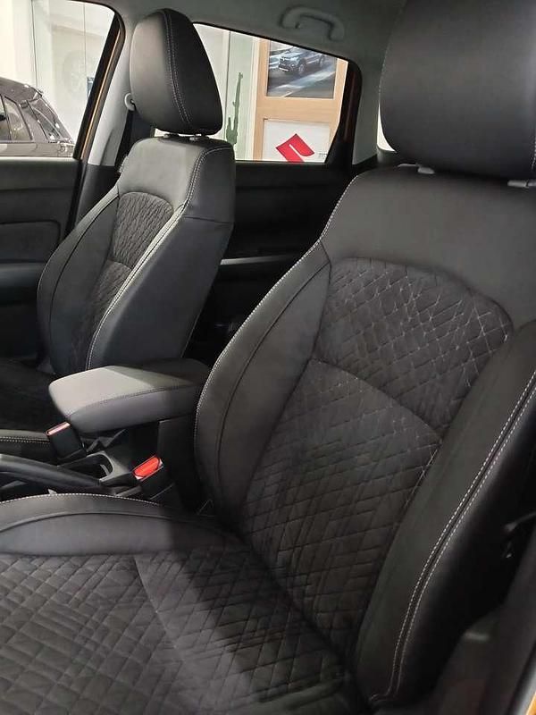 Nuova Suzuki Vitara 129 CV (94 kW) 2026 Nero dubai metallizzato SUV