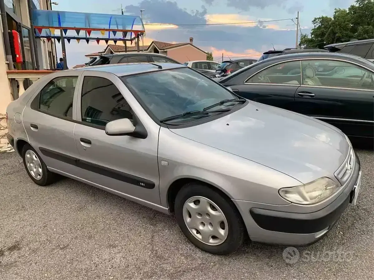 Usata Citroën Xsara 88 CV (64 kW) 2000 Grigio Berlina
