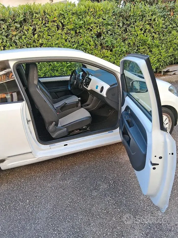 Usata VW up! Move 75 CV (55 kW) 2012 Bianco Utilitaria