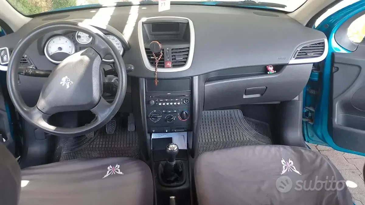 Usata Peugeot 207 73 CV (53 kW) 2008 Bluazzurro Berlina