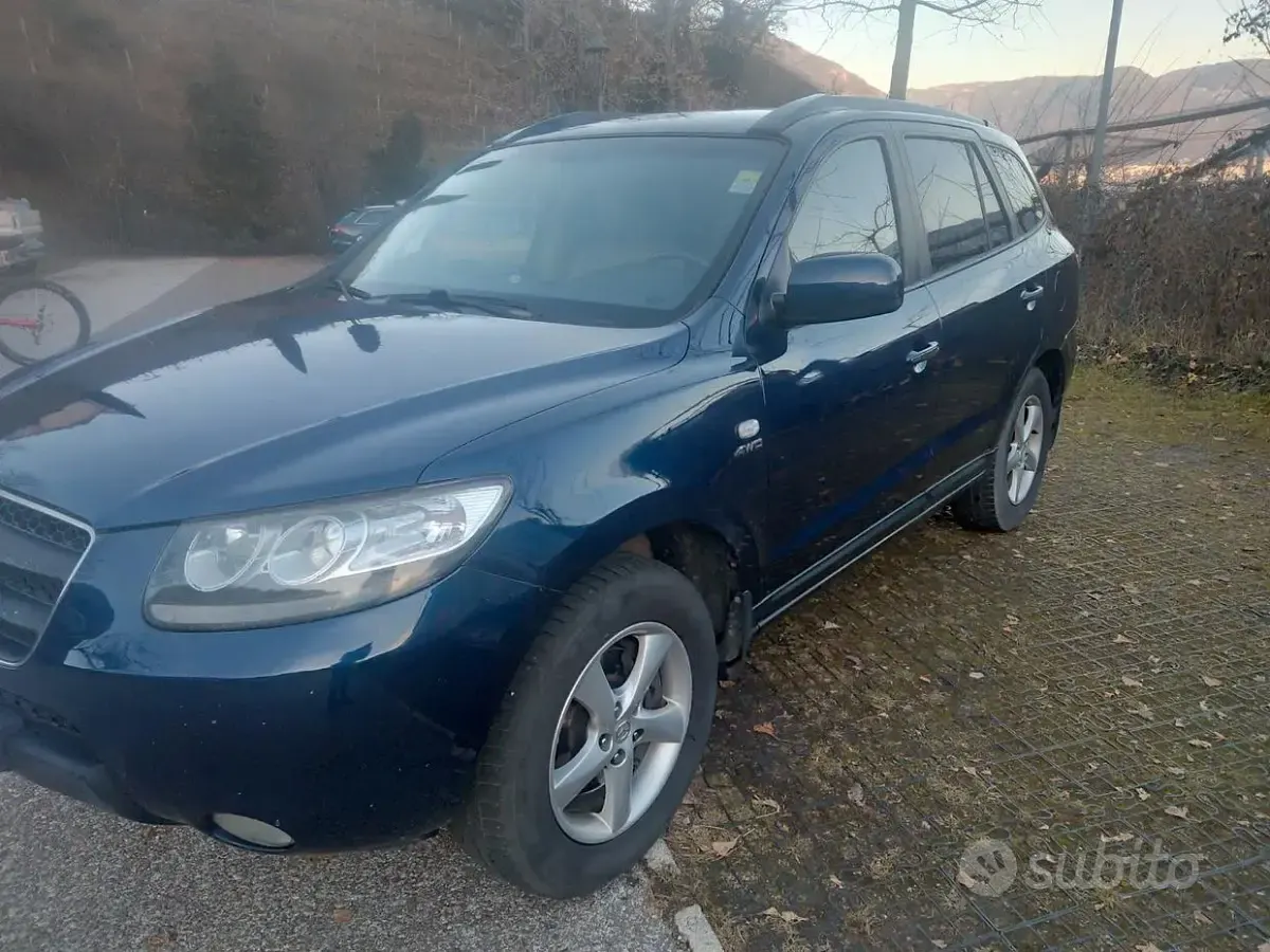 Usata Hyundai Santa Fe Turbo 155 CV (114 kW) 2008 Blu SUV