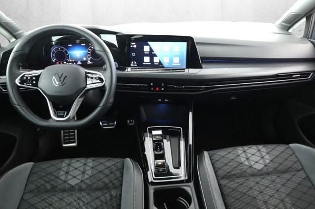 Usata VW Golf VIII R-line 150 CV (110 kW) 2023 Grigio