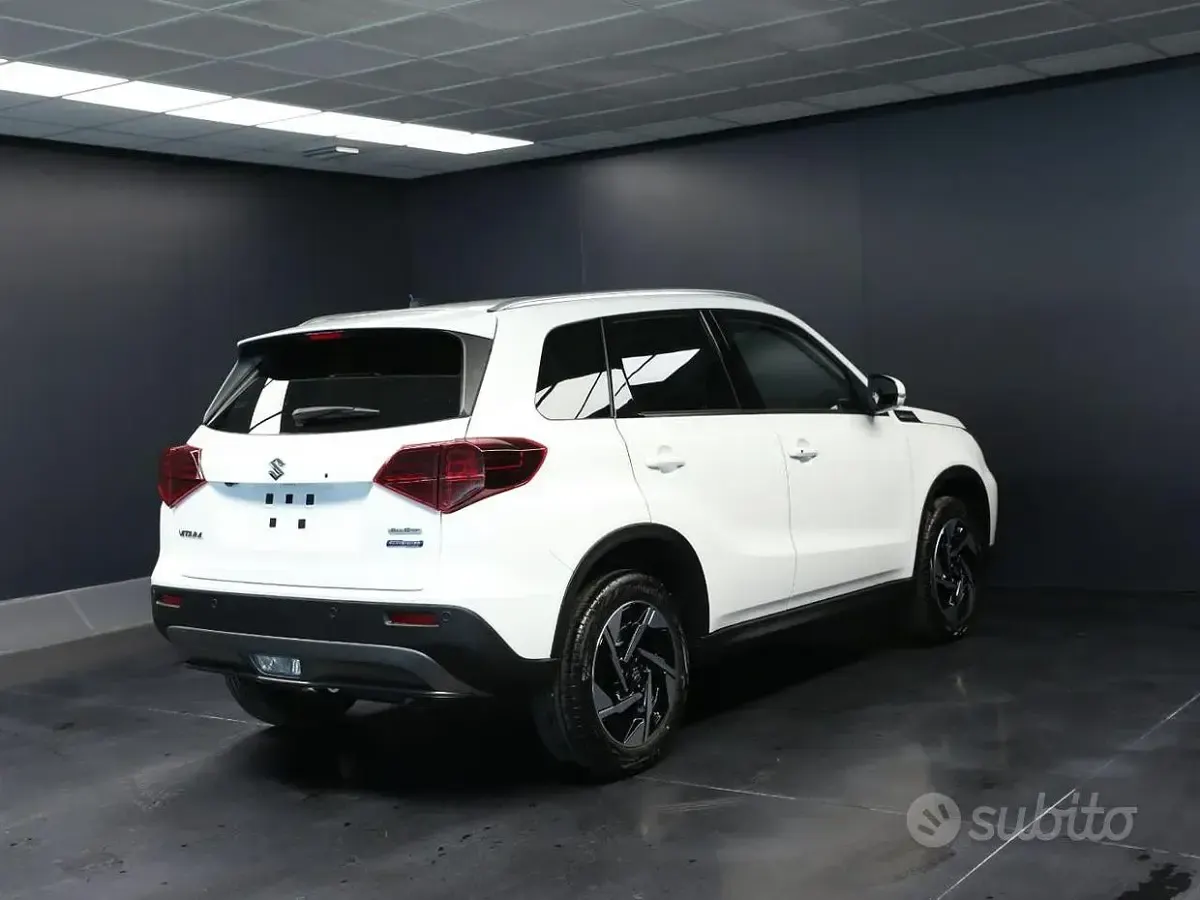 Nouă Suzuki Vitara 110 CP (80 kW) 2026 Alb SUV