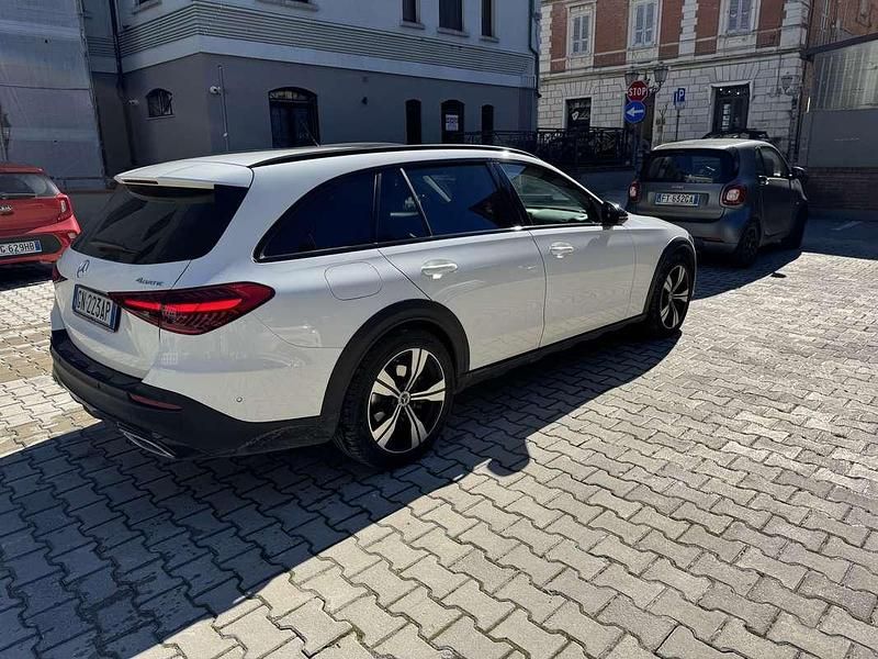 Usata Mercedes C220 200 CV (147 kW) 2023 Bianco Station wagon