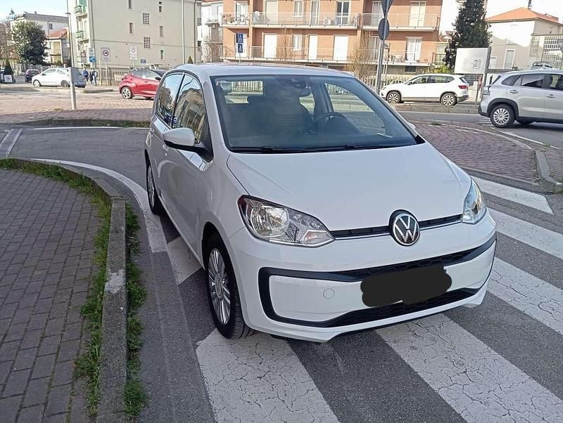 Usata VW up! Move 65 CV (47 kW) 2022 Bianco Utilitaria