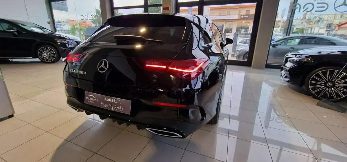 Usata Mercedes CLA200 AMG Line Premium 150 CV (110 kW) 2024 Nero Coupé