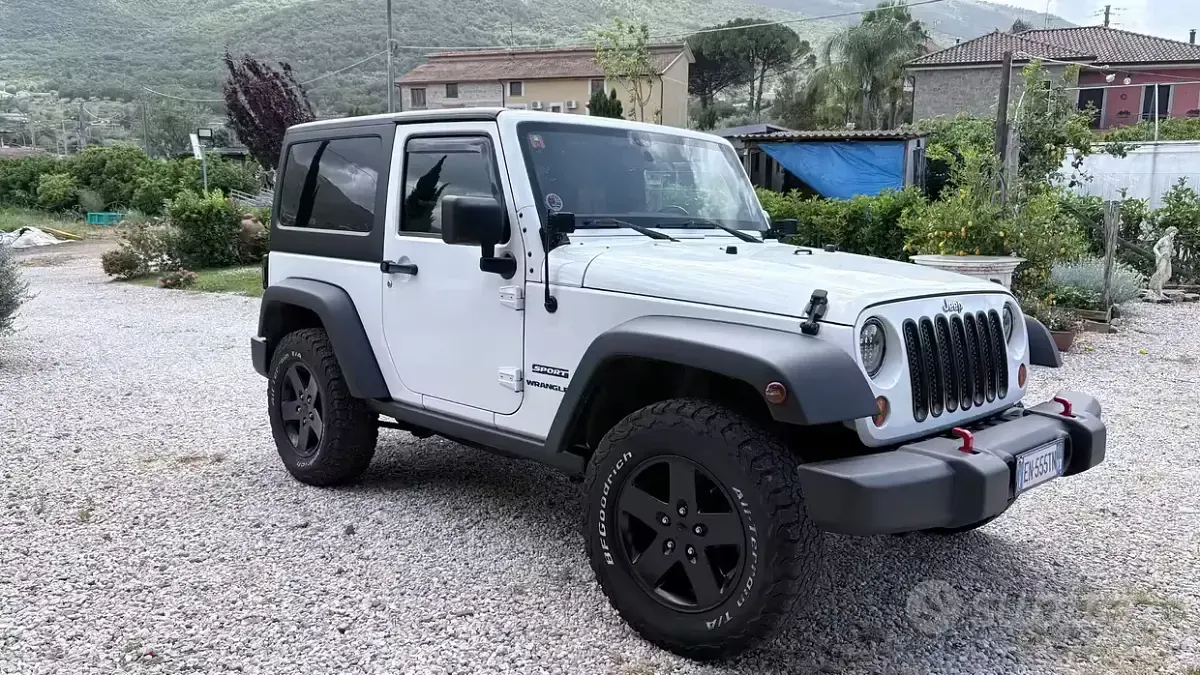 Usata Jeep Wrangler 200 CV (147 kW) 2013 SUV