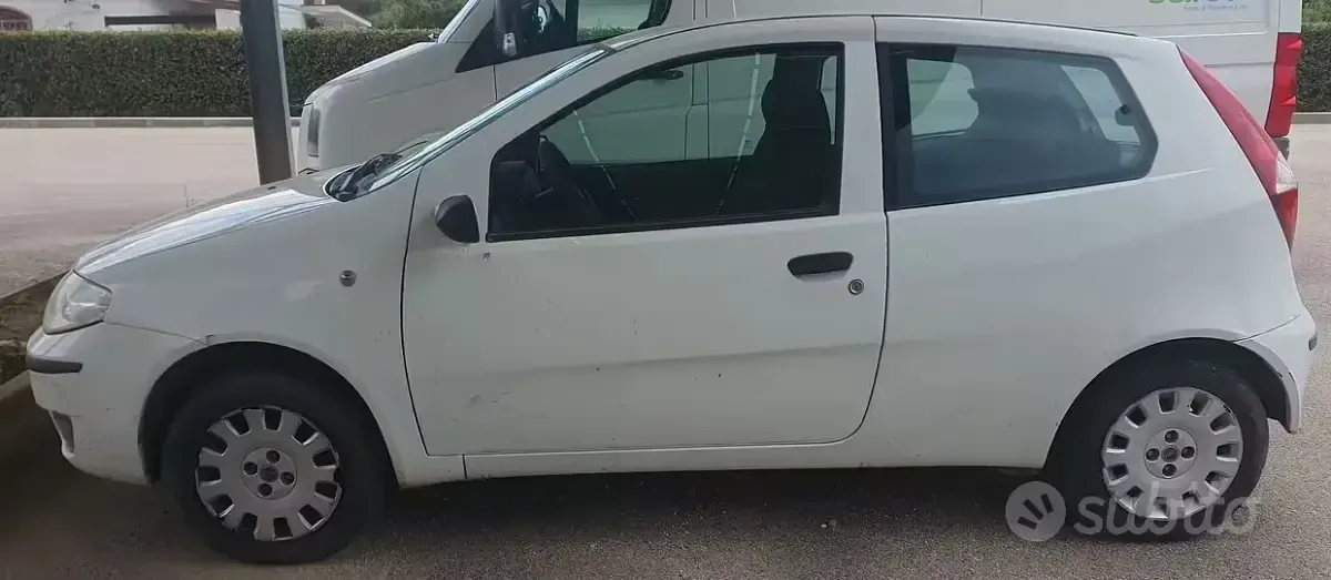 Gebraucht Fiat Punto 60 PS (44 kW) 2008 Weiß Kleinwagen