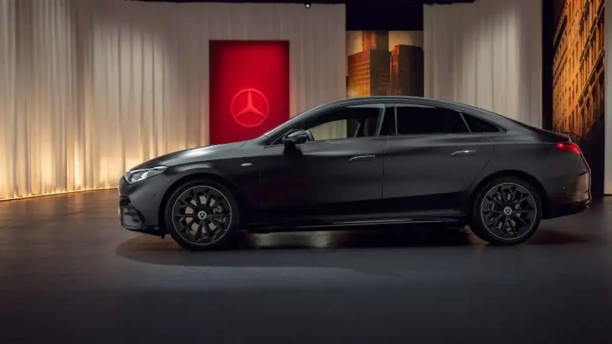Nuova Mercedes CLA200 Advanced Plus 184 CV (135 kW) 2026 Argento Berlina