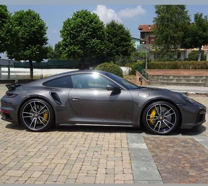 Usata Porsche 992 650 CV (478 kW) 2021 Grigio Coupé