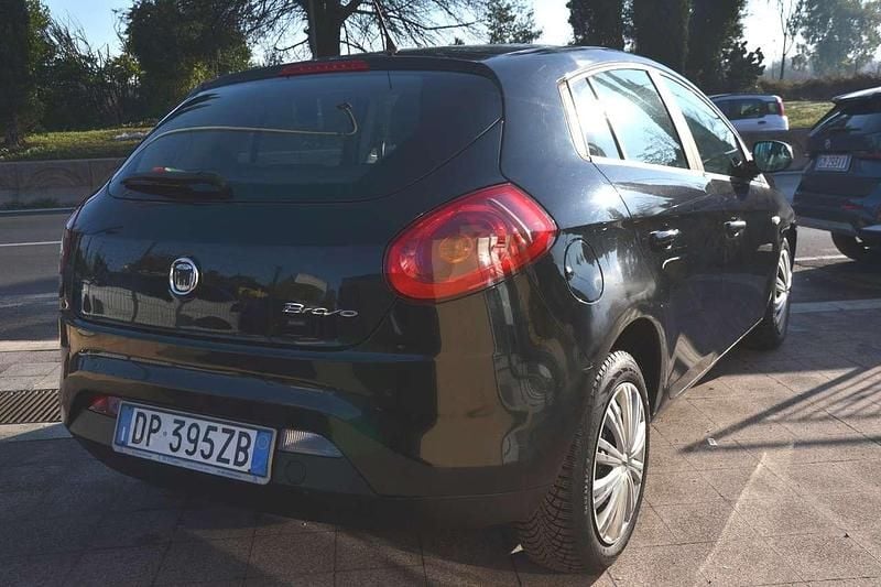 Usata Fiat Bravo Dynamic 120 CV (88 kW) 2008 Nero Utilitaria