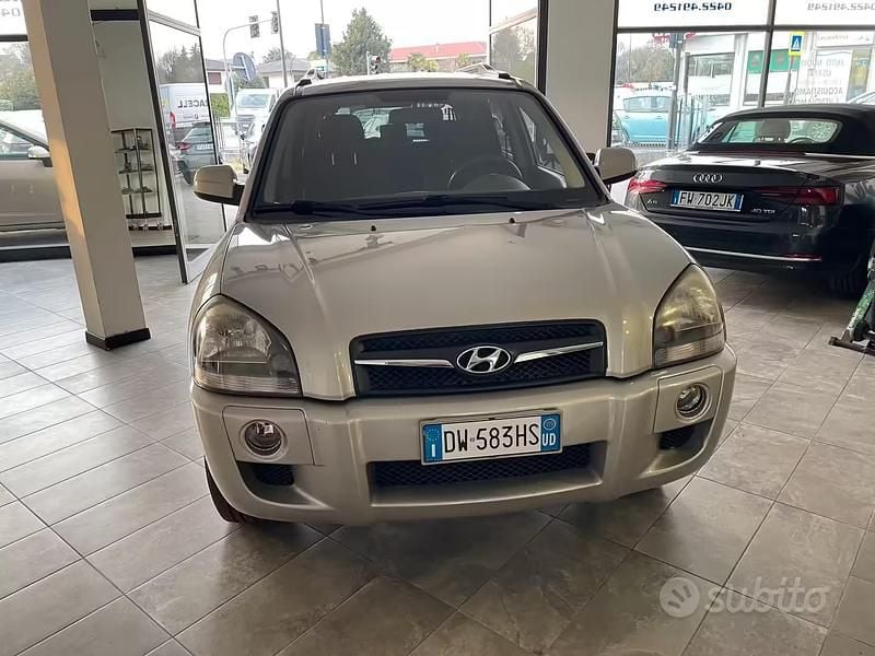 Usata Hyundai Tucson Dynamiq 141 CV (103 kW) 2009 Grigio SUV