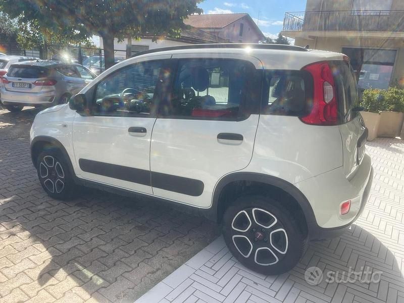 Usata Fiat Panda Cross Cross 84 CV (61 kW) 2021 Bianco Utilitaria