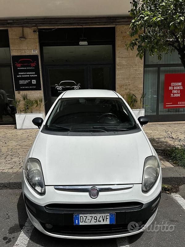 Usata Fiat Punto Evo Dynamic 77 CV (56 kW) 2010 Bianco Utilitaria