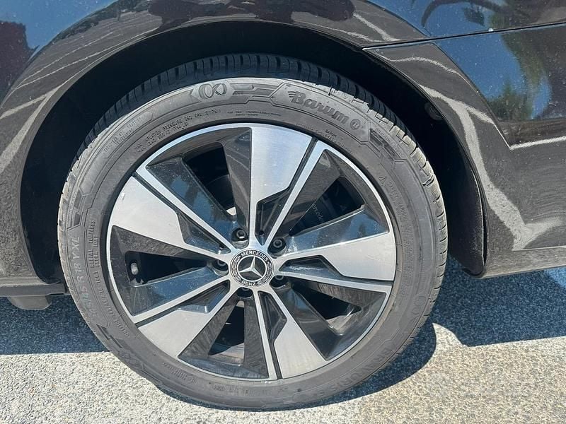 Usata Mercedes E250 190 CV (139 kW) 2020 Nero Monovolume