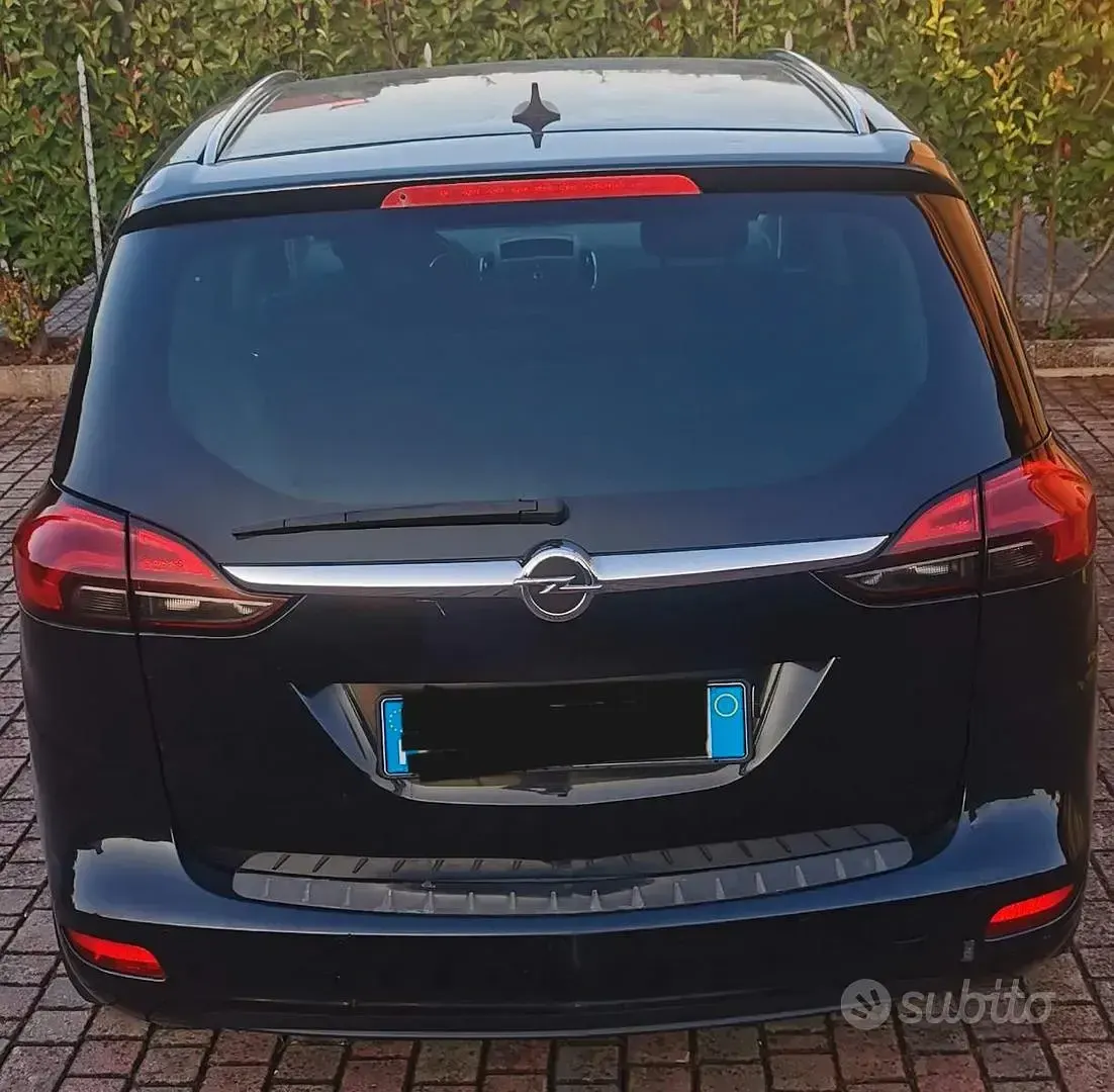 Usata Opel Zafira Tourer Cosmo 150 CV (110 kW) 2013 Nero Monovolume