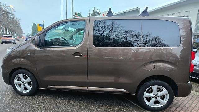 Usata Peugeot Traveller 120 CV (88 kW) 2020 Marrone Monovolume