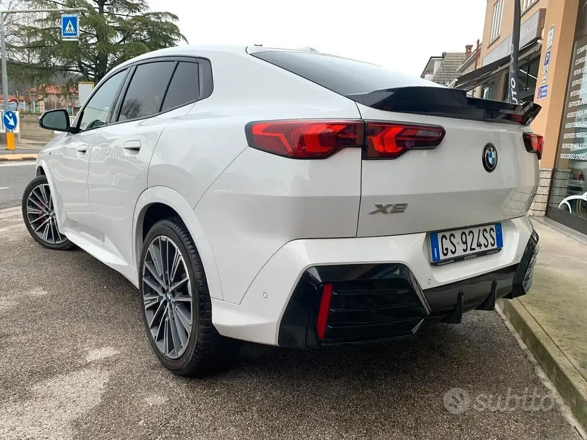 Begagnad BMW X2 M Sport 150 HK (110 kW) 2024 Vit SUV