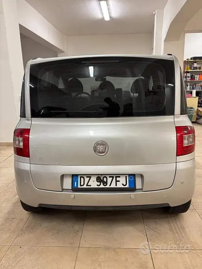Usata Fiat Multipla Active 120 CV (88 kW) 2009 Grigio Monovolume