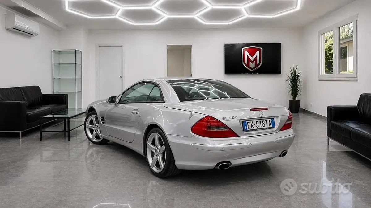 Usata Mercedes SL500 306 CV (225 kW) 2002 Grigio Cabrio