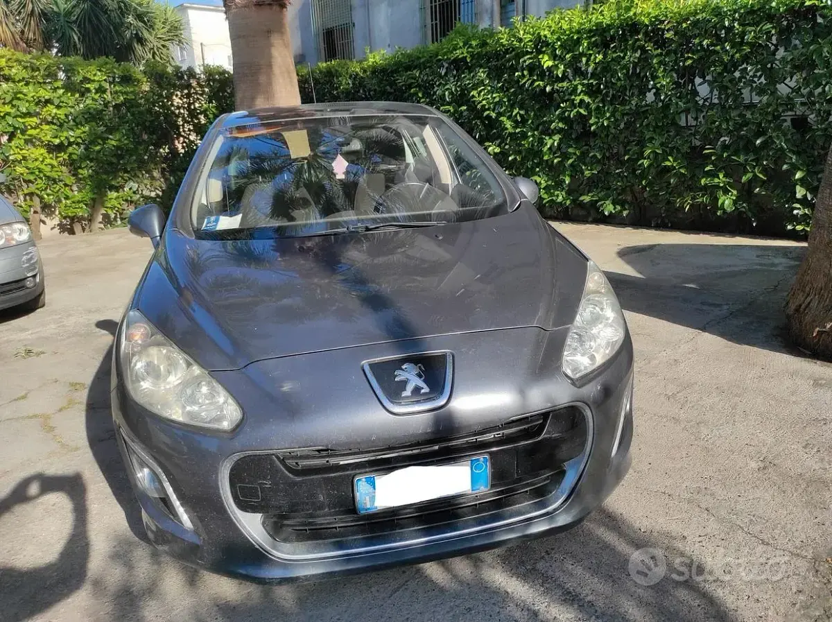 Usata Peugeot 308 112 CV (82 kW) 2011 Other Berlina