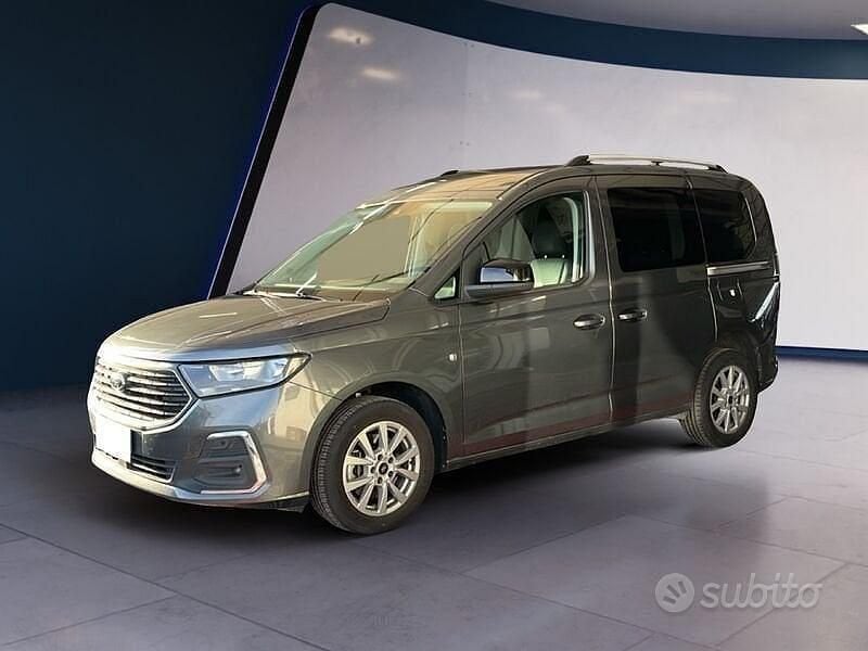 Usata Ford Tourneo Connect Titanium 122 CV (89 kW) 2023 Grigio Monovolume