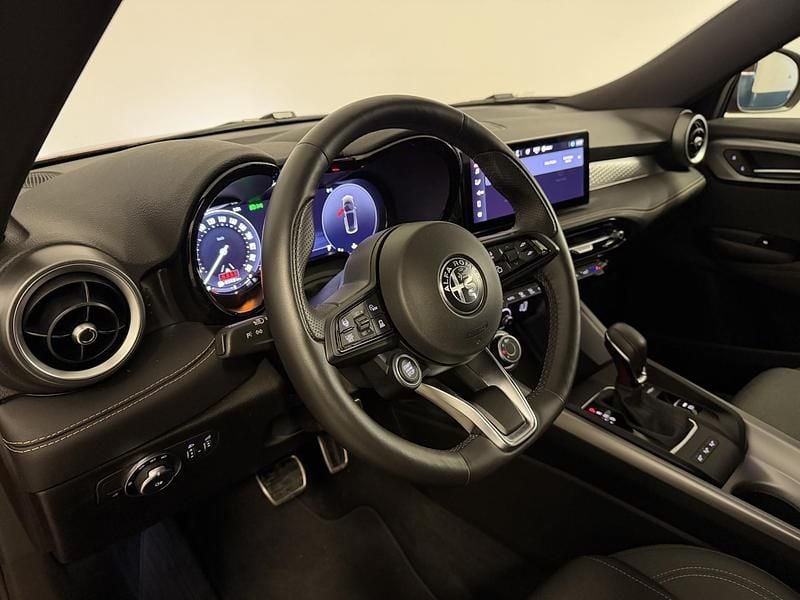 Usata Alfa Romeo Tonale Sprint 131 CV (96 kW) 2024 Rosso SUV