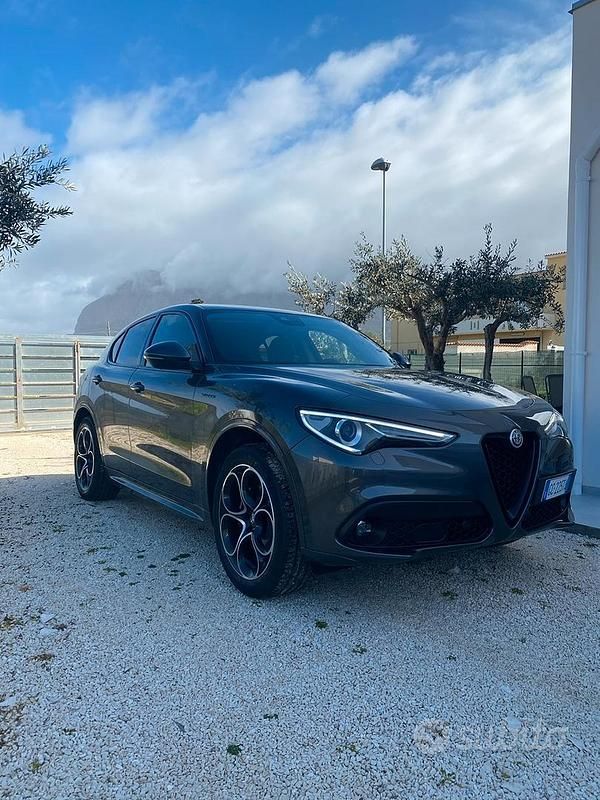 Usata Alfa Romeo Stelvio Veloce 210 CV (154 kW) 2021 Grigio SUV