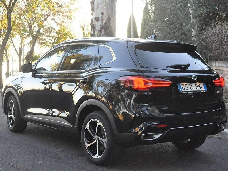 Usata MG HS Luxury 162 CV (119 kW) 2023 Nero SUV