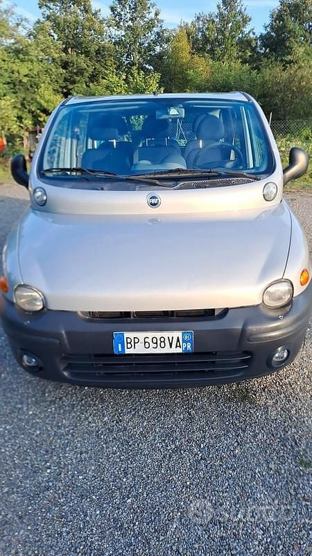 Grigio Usata 2001 Fiat Multipla Monovolume | 2000 € (Cara) - Immagine 1/4