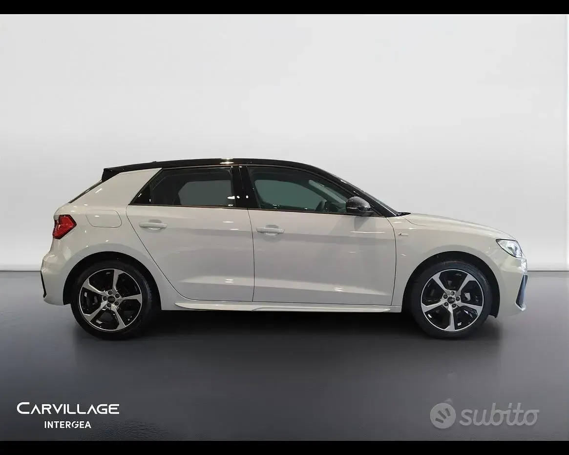 Nuova Audi A1 Sportback S-Line 116 CV (85 kW) 2026 Bianco Utilitaria